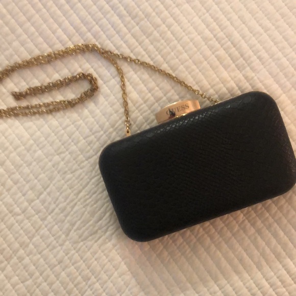 GUESS Pill box purse - Picture 3 of 12